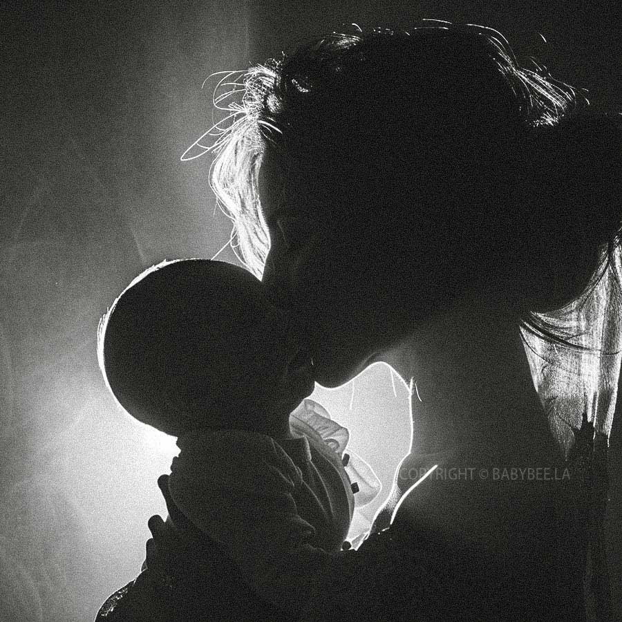 Newborn photo sessions with BabyBee