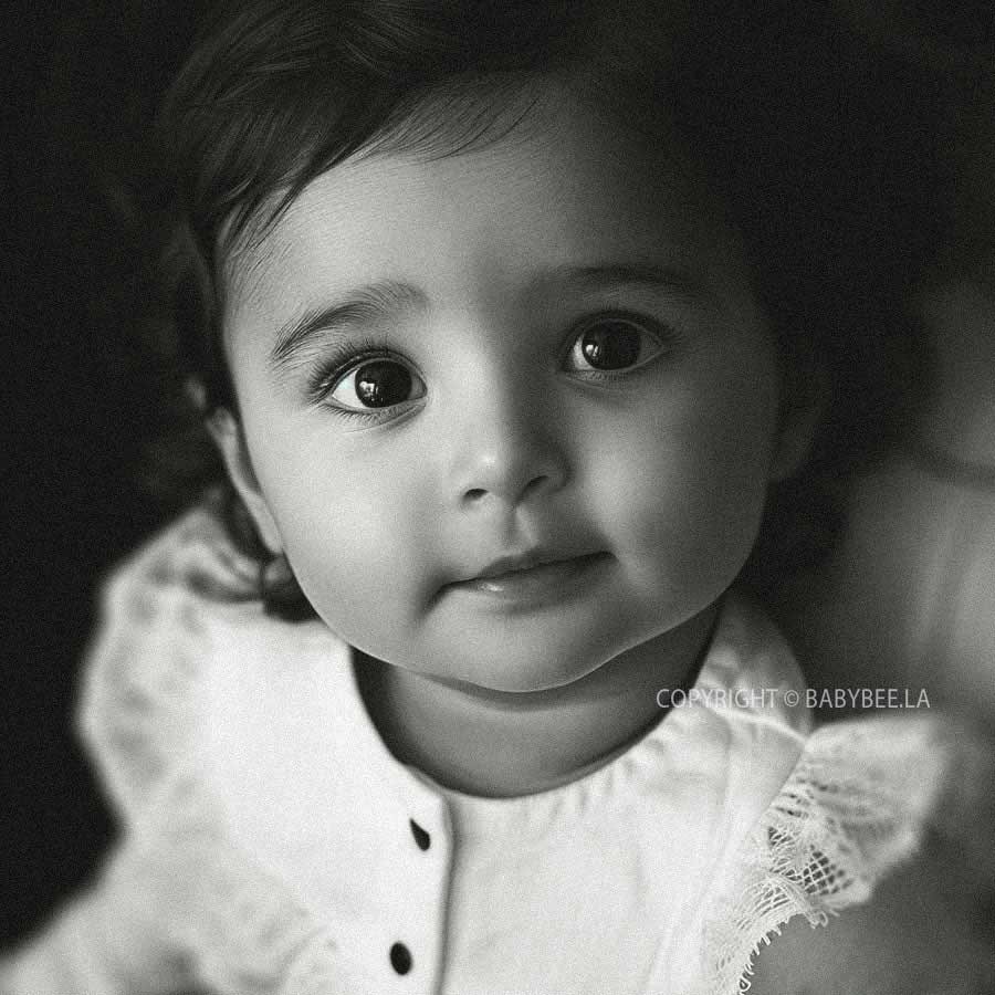 Newborn photo sessions with BabyBee